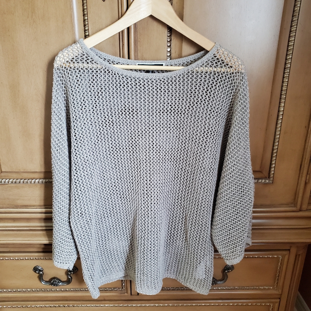 Women top